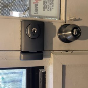 lock repair Melbourne fixing door lock after lockout