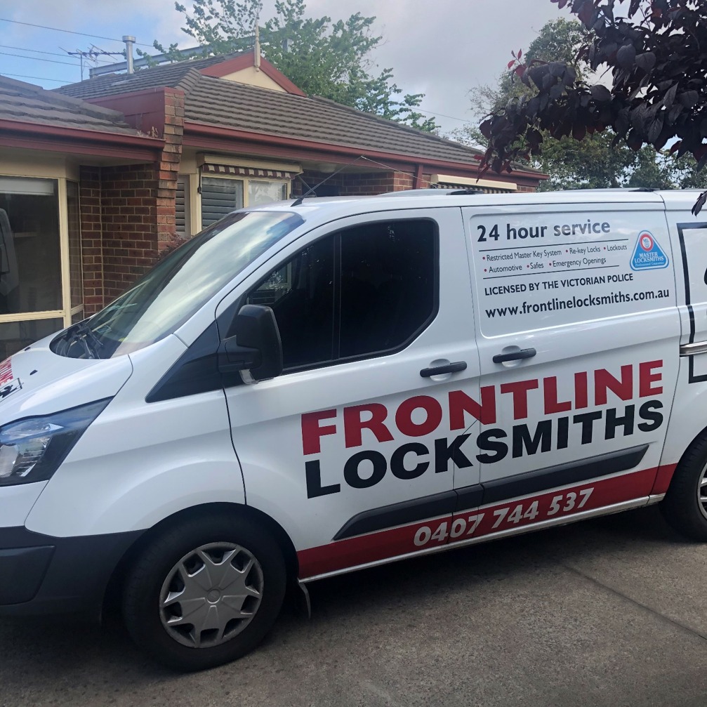 Frontline Locksmiths emergency response vehicle attending a break-in repair in North Ringwood Melbourne